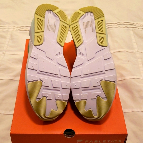 👟BNIB FABLETICS Women's Cheviot Performance Sneaker Size 8/8.5 - Picture 11 of 11